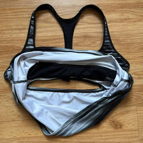 Nike Striped Racerback Swim Top - size M - Picture 5 of 8